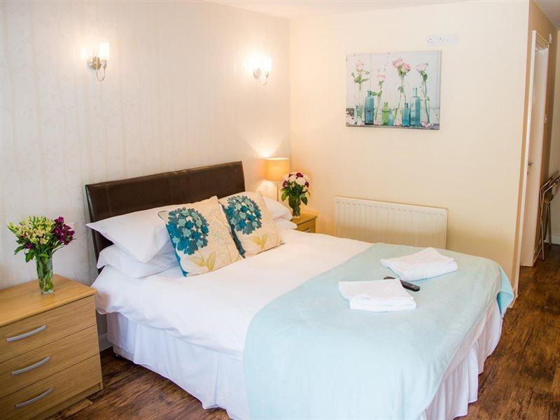 Stay And Relax At The Yew Tree Manuden Екстер'єр фото