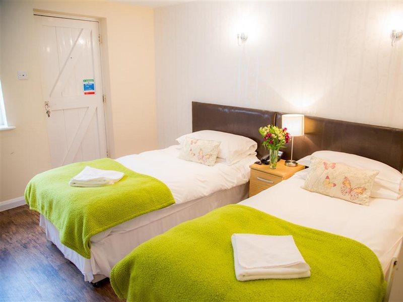 Stay And Relax At The Yew Tree Manuden Екстер'єр фото