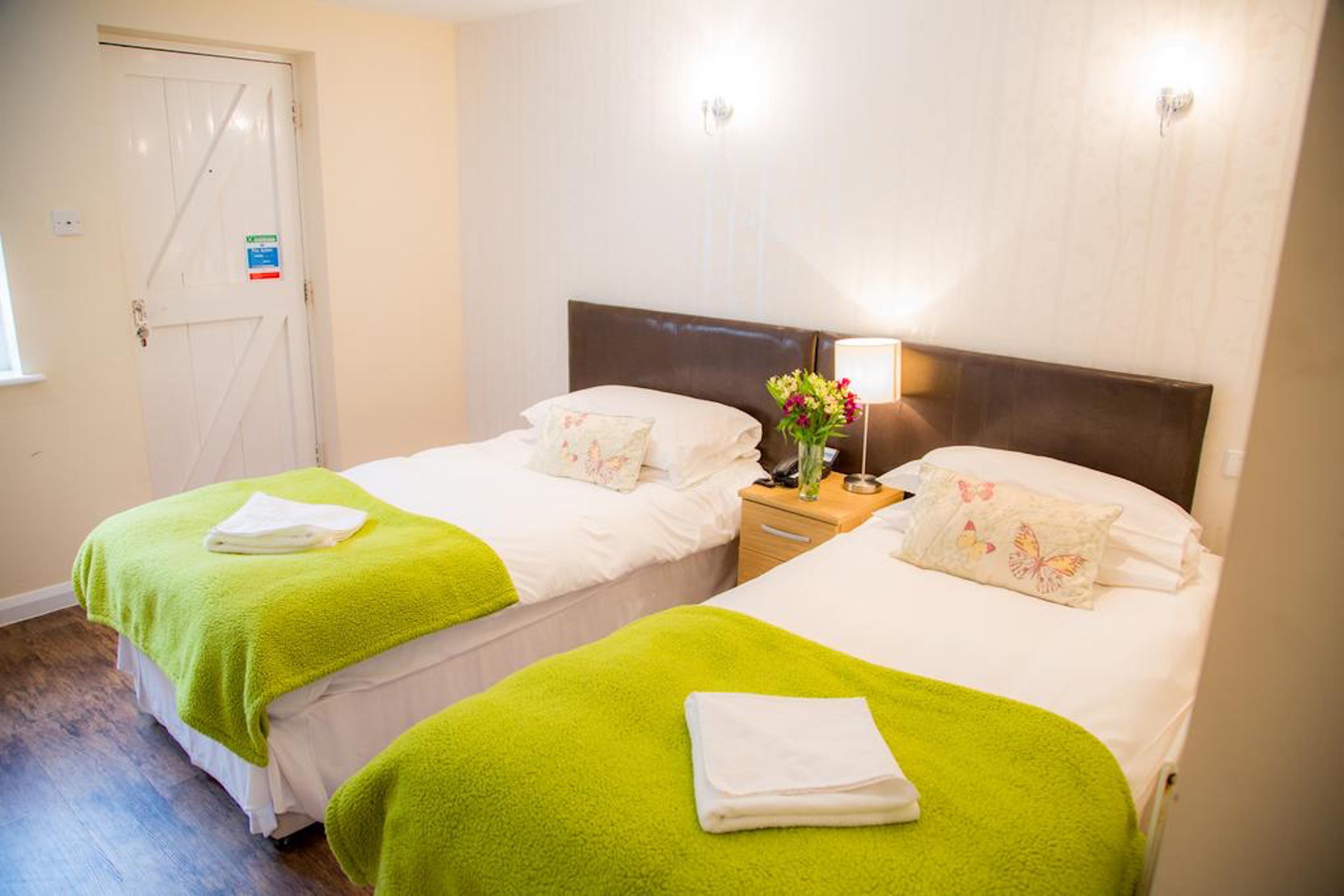 Stay And Relax At The Yew Tree Manuden Екстер'єр фото